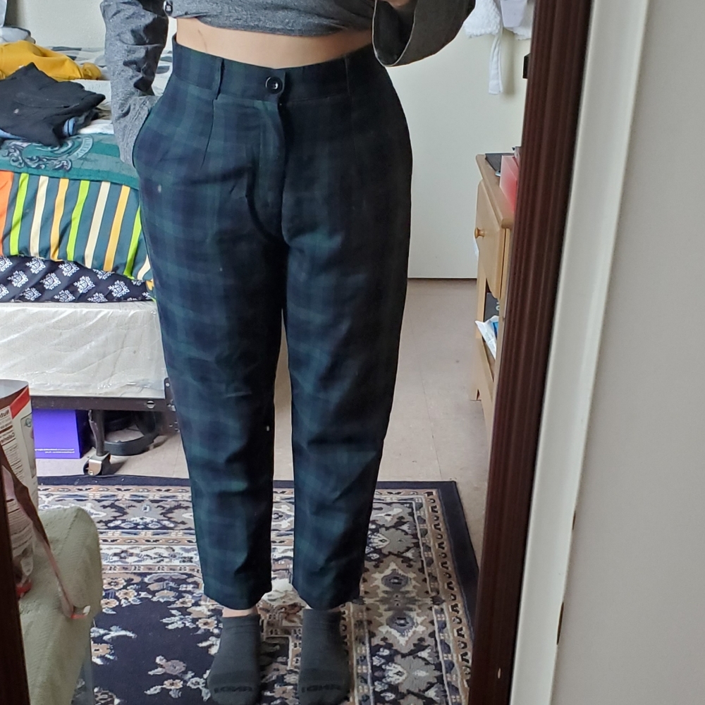 SHEIN Green & Navy Plaid Cropped Tapered Pants